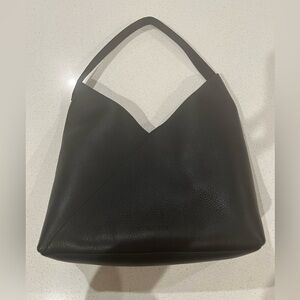 Portland Leather Goods Oversized Naomi Shoulder Bag Pebbled Black